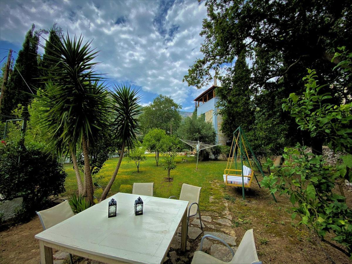 Steinturm Mit Dach-Terrasse Zwischen Fluss, Meer Und Gebirge- Spiti Pirgos Paralia Sergoulas Exterior foto